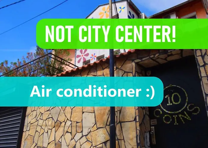 10 Coins Hostel & Tours